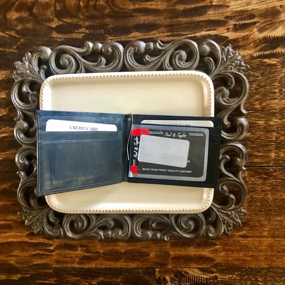 Paul&Taylor black Leather Credit Card Holder-NWOT - Picture 2 of 8